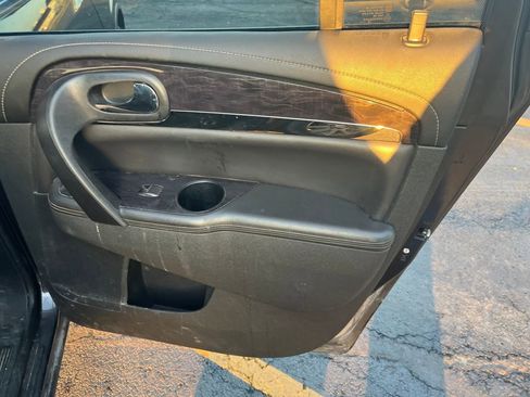 Used 2017 Buick Enclave Leather w/ Trailering Package image 25