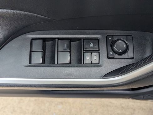 Used 2024 Toyota RAV4 LE AWD/4WD image 14