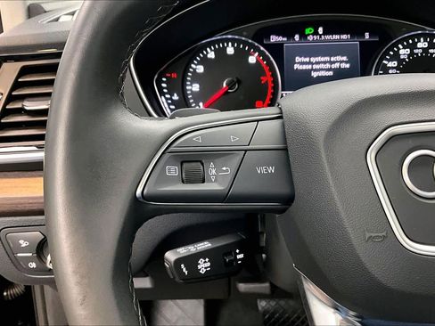 Used 2023 Audi Q5 2.0T Premium w/ Convenience Package image 23