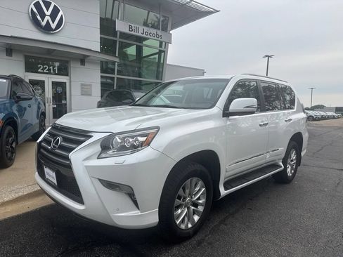 Used 2014 Lexus GX 460 w/ Premium Package AWD/4WD image 2