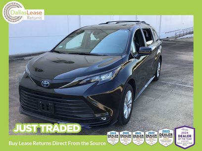 Used 2023 Toyota Sienna XLE Woodland Edition