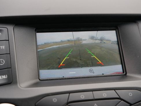 Used 2018 Ford Edge SE image 29