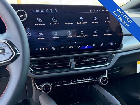 New 2026 Chevrolet Equinox EV RS image 11