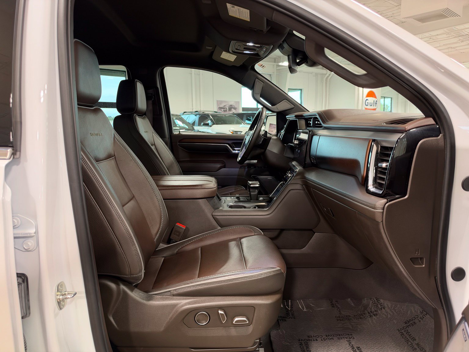 Used 2024 GMC Sierra 1500 Denali AWD/4WD image 39