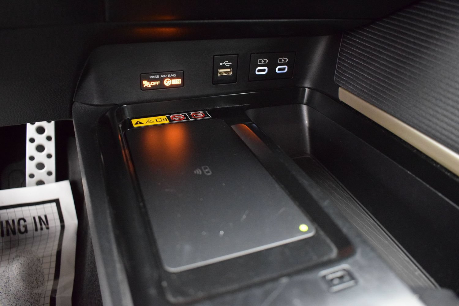 Used 2025 Toyota Camry SE FWD image 15
