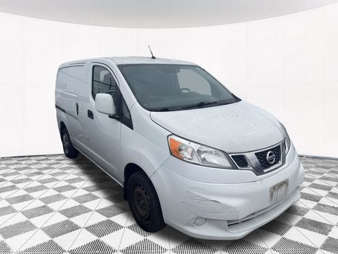 Used 2015 Nissan NV200 SV w/ Back Door Glass Package FWD image 4