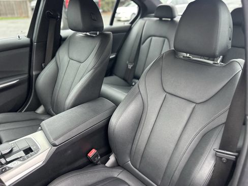 Used 2020 BMW 330i xDrive 330i xDrive AWD 4dr Sedan w/ Premium Package image 18