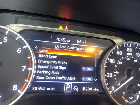 Used 2025 Nissan Sentra SR FWD image 6