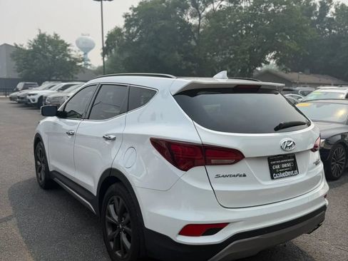 Used 2018 Hyundai Santa Fe Sport AWD/4WD image 3
