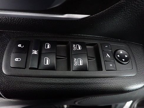 Used 2021 RAM 1500 Big Horn image 17