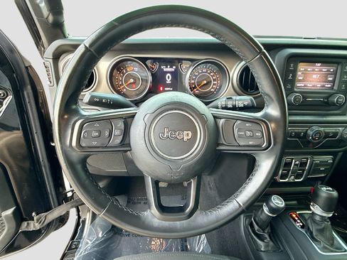 Used 2020 Jeep Wrangler Unlimited Sport S AWD/4WD image 36