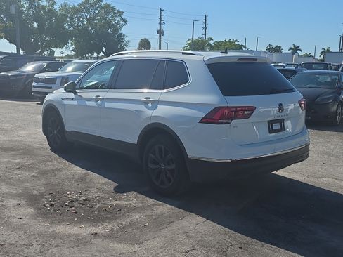 Used 2024 Volkswagen Tiguan SE image 4
