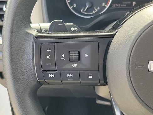 Certified 2023 Nissan Rogue SV image 22