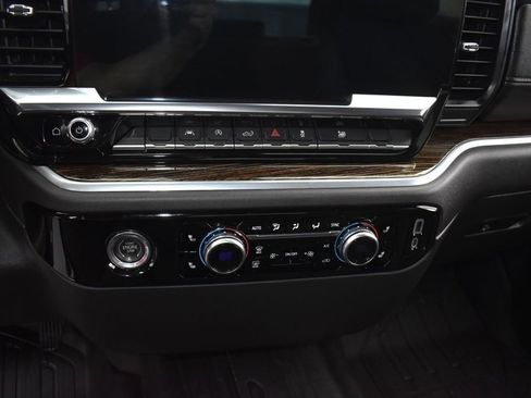 Used 2022 GMC Sierra 1500 Elevation AWD/4WD image 13
