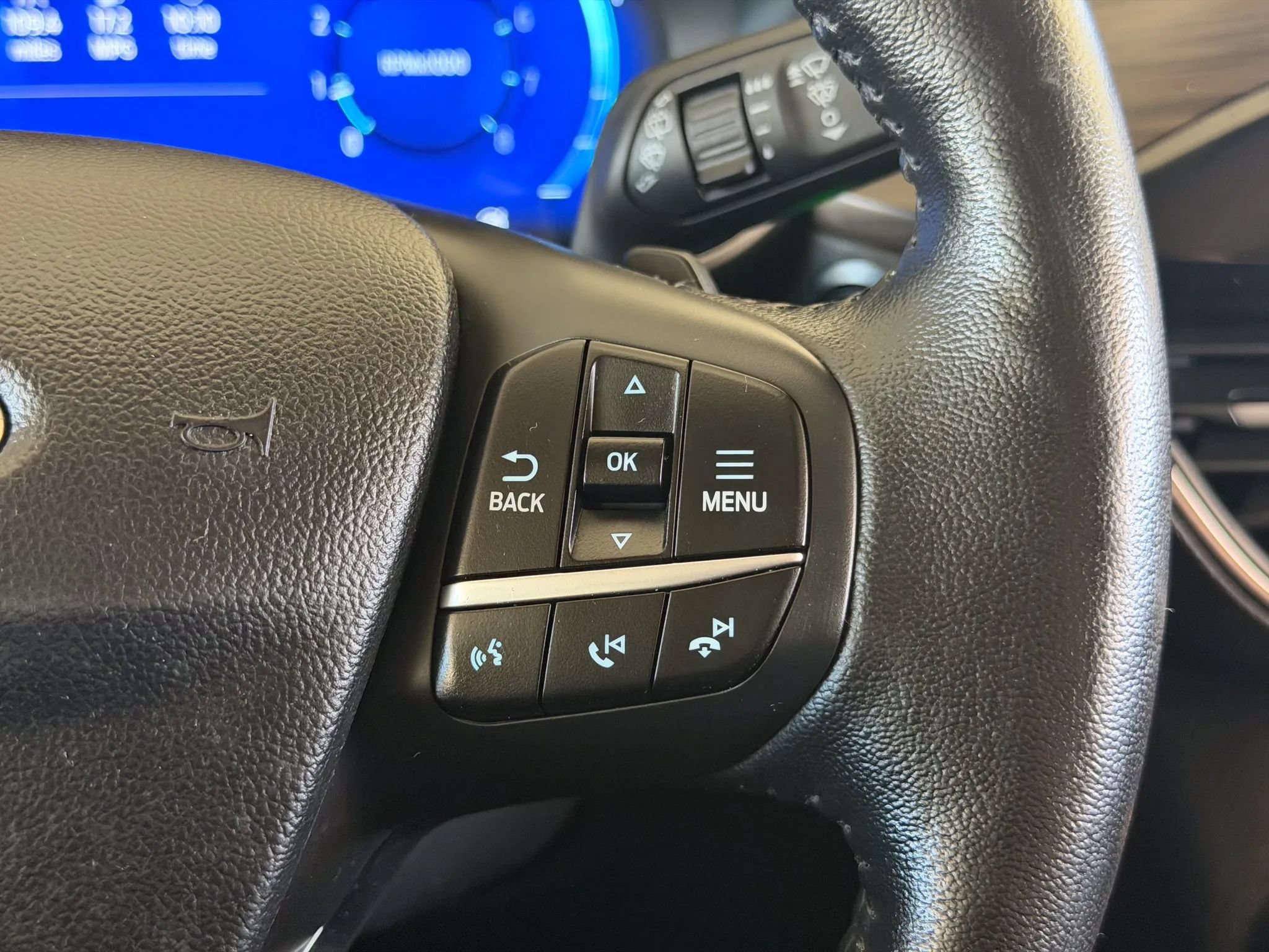Used 2020 Ford Escape Titanium AWD/4WD image 34