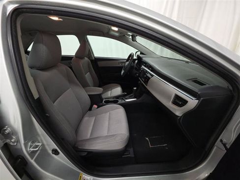 Used 2014 Toyota Corolla LE FWD image 7