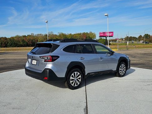 New 2025 Subaru Outback Premium image 4