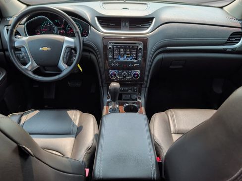 Used 2017 Chevrolet Traverse Premier AWD/4WD image 18