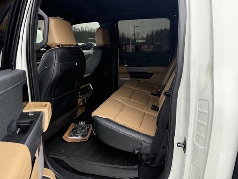 Used 2023 Ford F150 Lariat w/ Equipment Group 502A High image 11