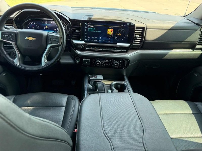 Used 2023 Chevrolet Silverado 1500 LTZ w/ Technology Package AWD/4WD image 8