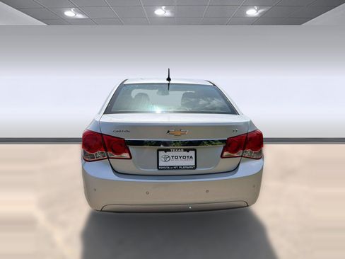 Used 2011 Chevrolet Cruze LT FWD image 10