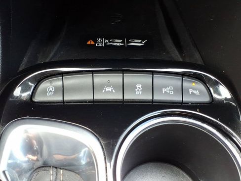 Used 2023 Buick Encore GX Essence w/ Advanced Technology Package FWD image 19