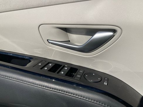 Used 2025 Hyundai Tucson Limited image 14