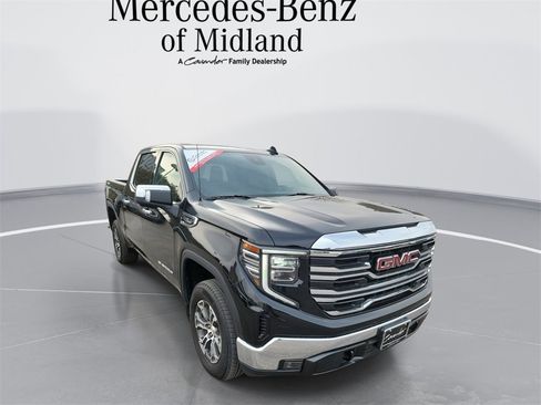 Used 2024 GMC Sierra 1500 SLT image 1