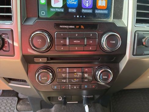 Used 2018 Ford F150 Lariat image 35