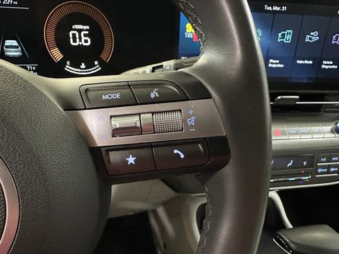 Used 2024 Hyundai Kona SEL image 11