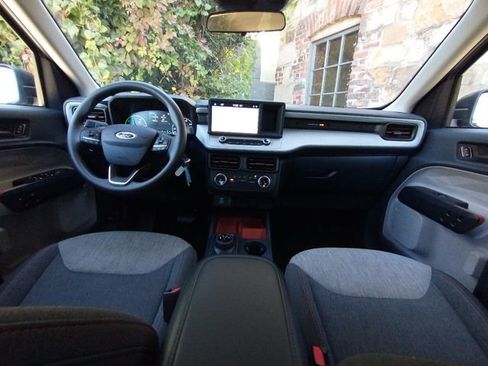 Used 2023 Ford Maverick XLT image 68