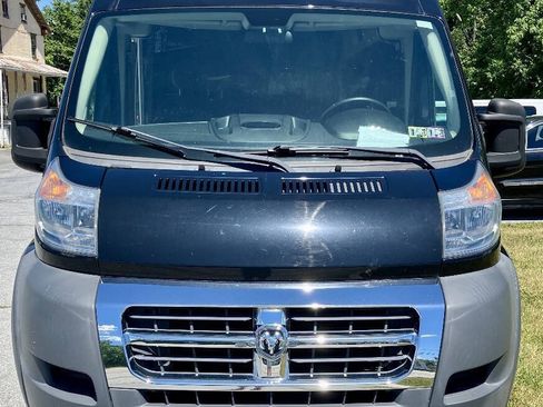 Used 2016 RAM ProMaster 2500 w/ Premium Appearance Group FWD image 2