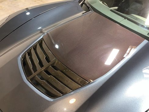 Used 2019 Chevrolet Corvette Z06 RWD image 11