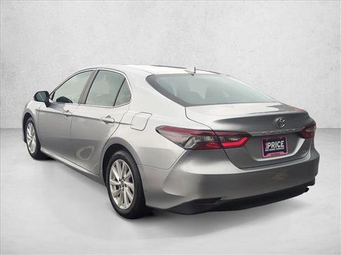 Used 2024 Toyota Camry LE image 9