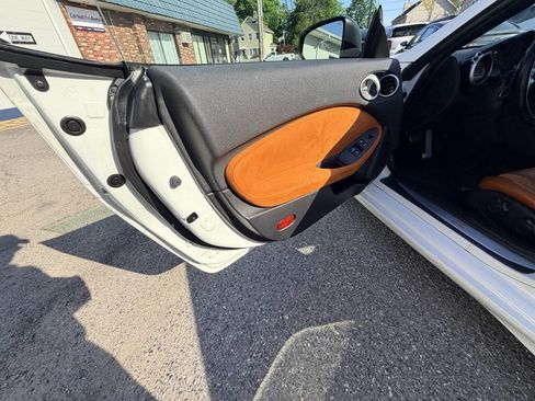 Used 2012 Nissan 370Z Touring image 18