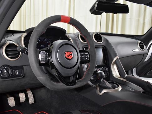 Used 2016 Dodge Viper ACR RWD image 16