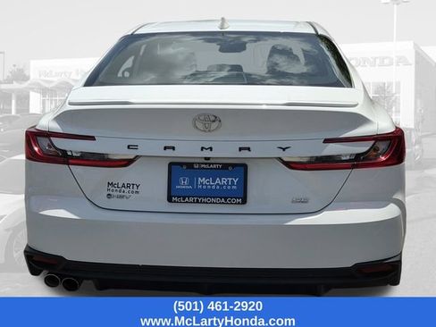 Used 2025 Toyota Camry SE FWD image 6