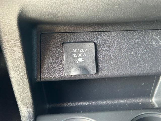 Certified 2025 Toyota Sienna XSE w/ XSE Plus Package FWD image 25