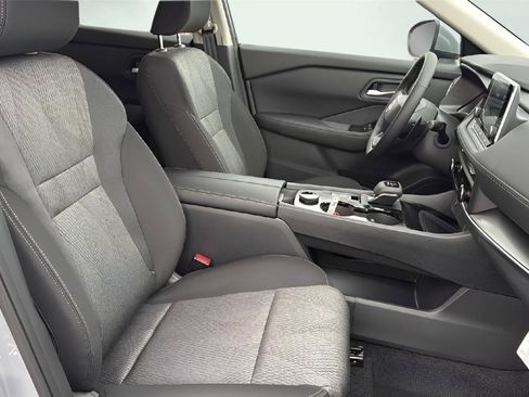 New 2026 Nissan Rogue SV w/ Cold Weather Package AWD/4WD image 23