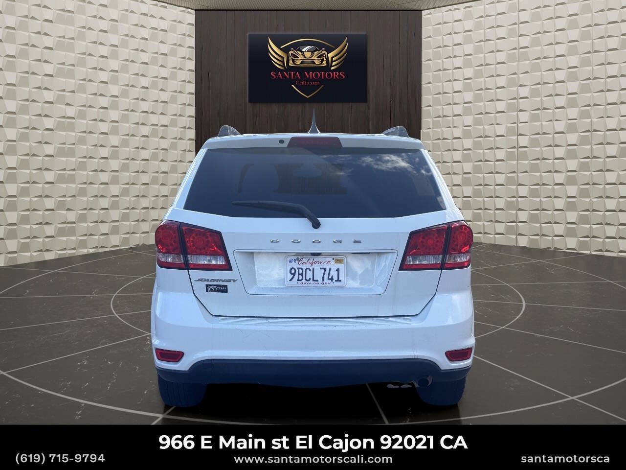 Used 2019 Dodge Journey SE w/ Connectivity Group FWD image 8