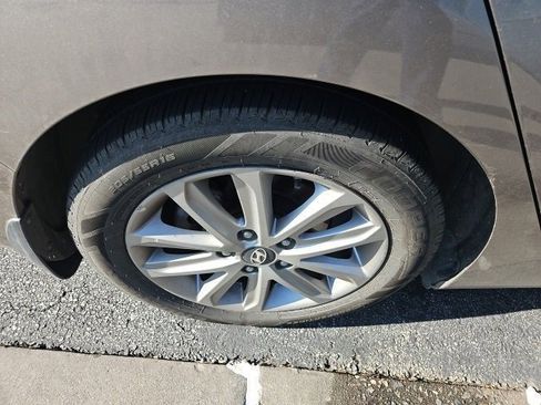 Used 2016 Hyundai Elantra SE w/ Option Group 02 image 7