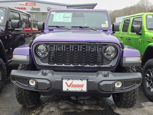 New 2026 Jeep Gladiator Sport AWD/4WD image 2