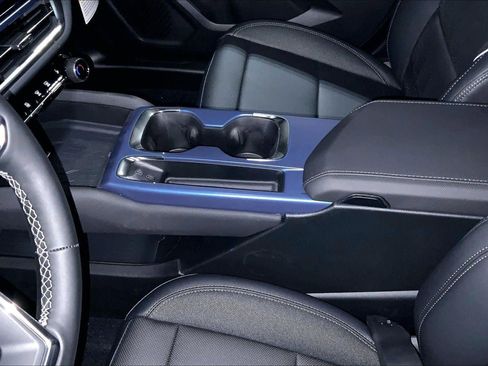 New 2026 Chevrolet Equinox EV LT FWD image 8