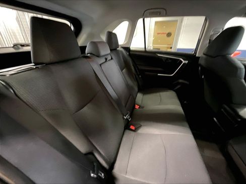 Used 2019 Toyota RAV4 LE w/ All Weather Liner Package AWD/4WD image 16