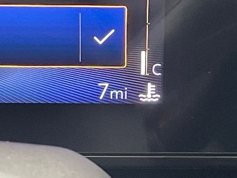 New 2026 Chevrolet Trax RS w/ Sunroof Package image 2