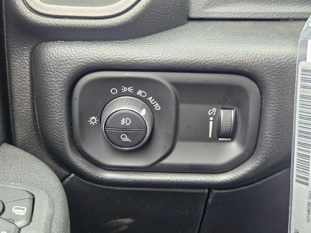 New 2026 RAM 5500 Tradesman AWD/4WD image 18