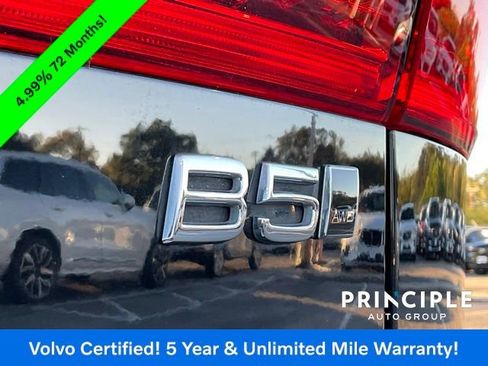 Certified 2023 Volvo XC60 B5 Plus image 30