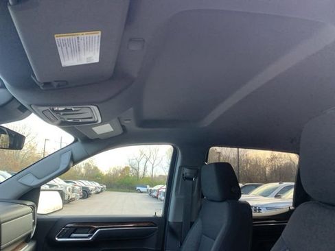 New 2026 GMC Sierra 1500 Elevation image 13