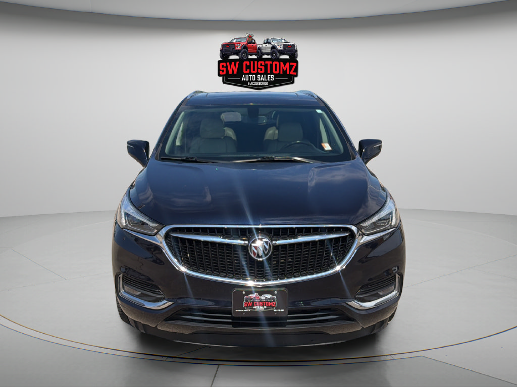 Used 2020 Buick Enclave Essence w/ Sound and Sites Package AWD/4WD image 2
