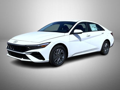 New 2026 Hyundai Elantra Hybrid FWD image 1